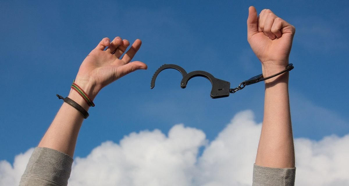 Libertà va cercando, ch’è sì cara …
