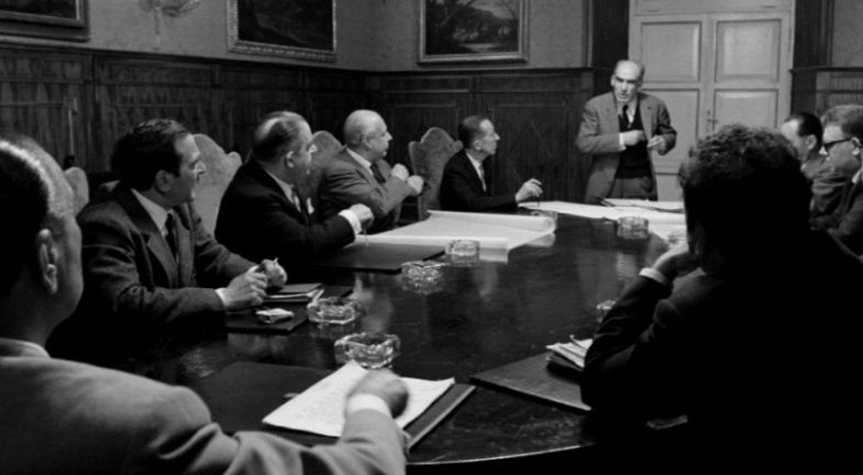 Ma dai… la politica non c’entra